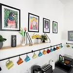 Sunny Colors Apartment