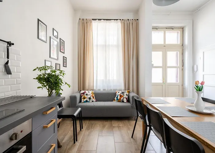 Sunny Colors Apartment